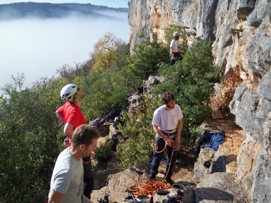 Petite équipe de duros à saint-antonin-noble-val 10/12/2016